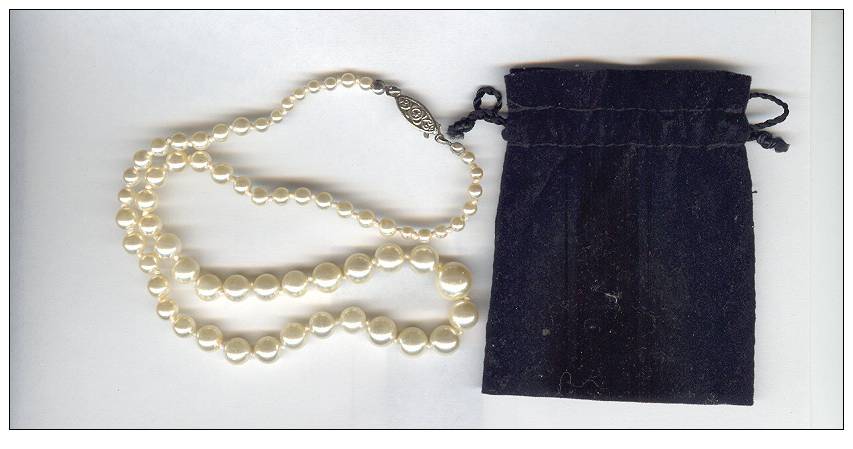 Collier En Perles - Halsketten