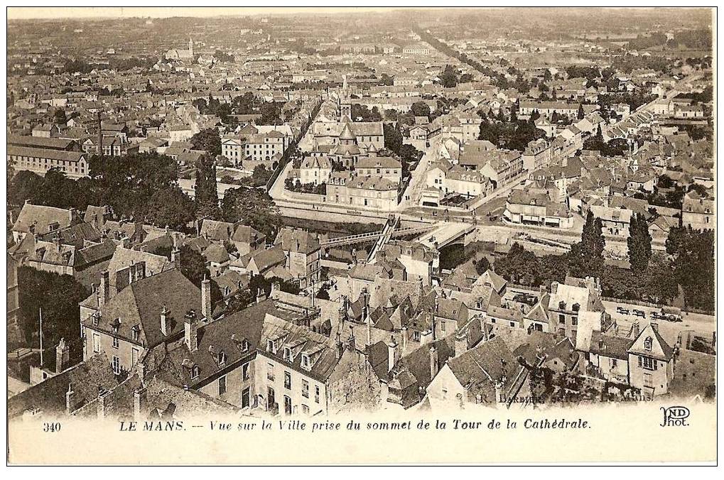 LE MANS VUE SUR LA VILLE - Le Mans