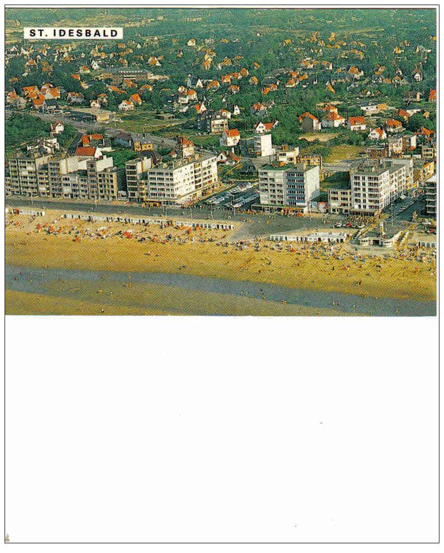 Carte Postale  Belgique  St. Idesbald  Vue D'avion Sur La Plage Et La Digue - Koksijde