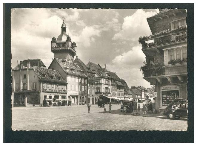 CPSM - Sélestat - Rue Du 4ème Zouaves ( Animée Automobile Commerce CAP 691) - Selestat