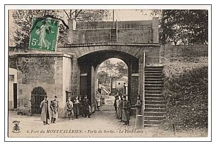 CPA 92 Le Fort Du MONT VALERIEN - Porte De Sortie - Le Pont Levis - Mont Valerien