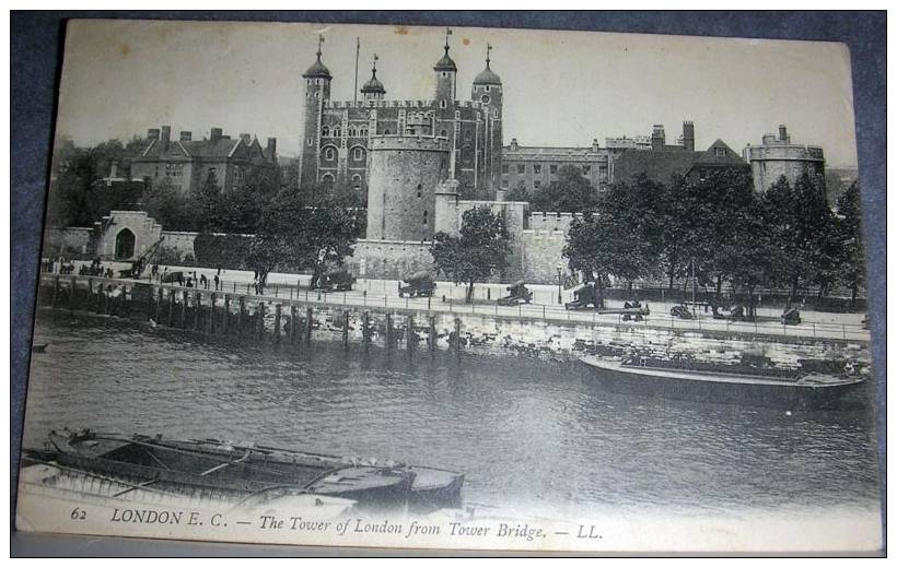England, London,Tower, Vintage Postcard - Tower Of London