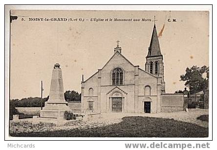 CPA 93 NOISY LE GRAND - L Eglise Et Le Monument Aux Morts - Noisy Le Grand