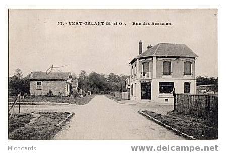 CPA 93 VERT GALANT - Rue Des Accacias - Tremblay En France