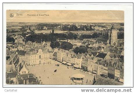 Ieper: Panorama Et Grand'place - Ieper