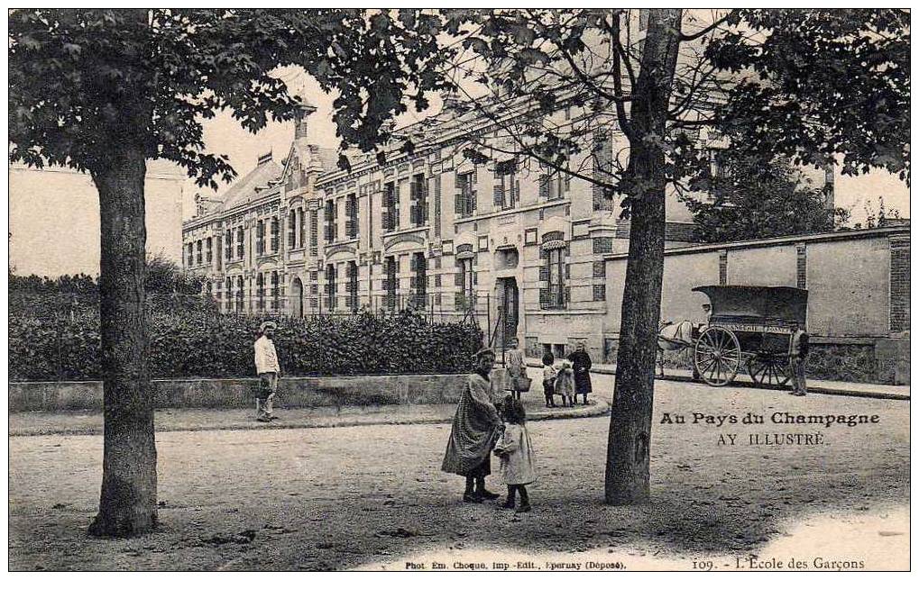 51 AY Ecole Des Garcons, Animée, Boulangerie Ambulante, Ed Choque 109, 1904 - Ay En Champagne