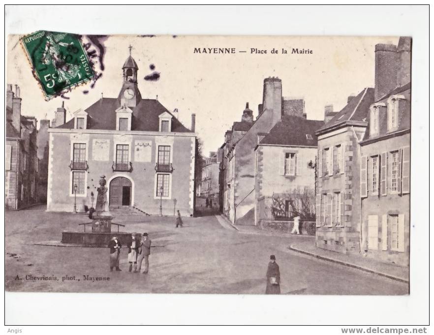 CPA---53----MAYENNE----PLACE-----MAIRIE_______________________________ - Mayenne