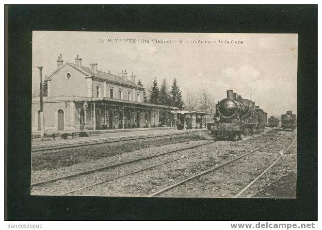 Saint Yrieix - Vue Intérieure De La Gare ( Train éditeur Non Mentionné N°10 Voyagé En 1915) - Saint Yrieix La Perche