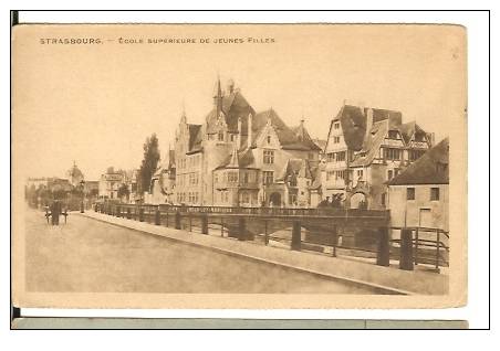 CPA 67 STRASBOURG  école Supérieure De Jeunes Filles - Strasbourg