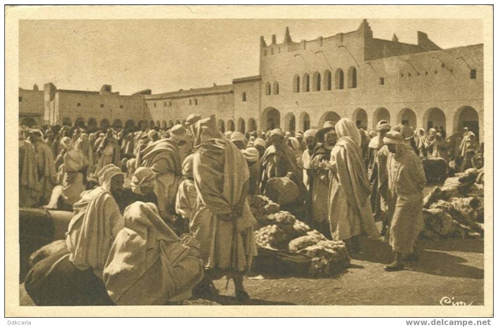 Ghardaia (Alger) - Sur Un Marché Du Sud - Ghardaia