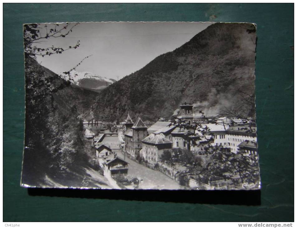 MOUTIERS VUE GENERALE ET LE VIEUX PONT SUR L ISERE - Moutiers