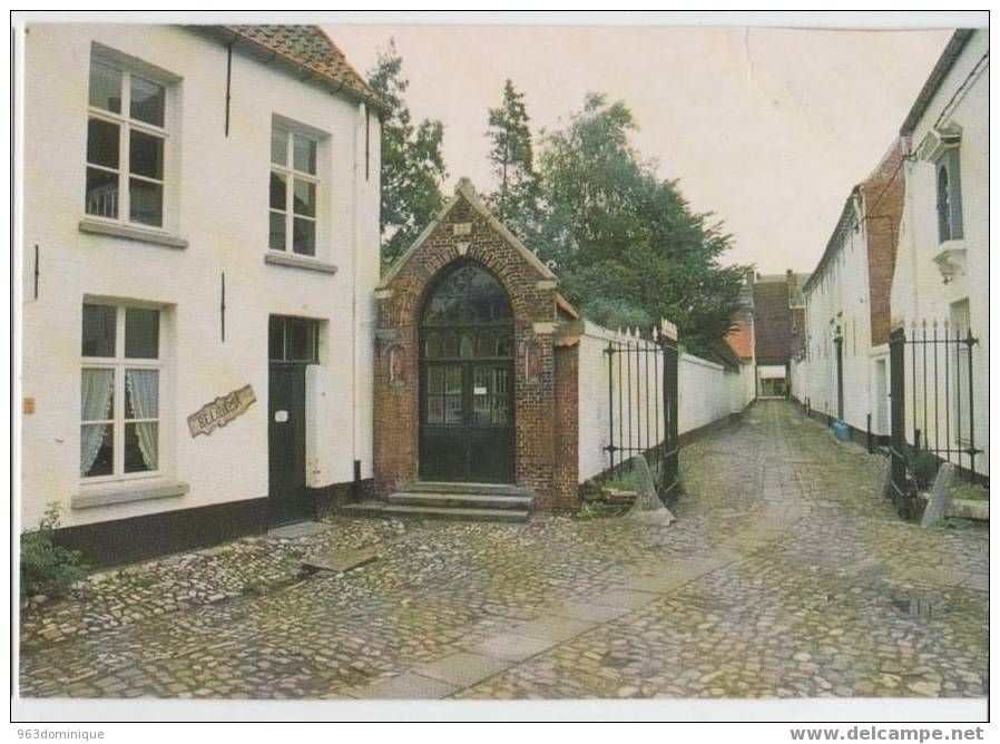 Begijnhofstraatje Met Kapel V. St. Antonius - Begijnhof Van Dendermonde - Dendermonde