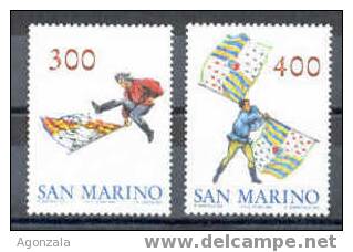 SERIE TIMBRES 2 NOUVEAUX SAINT-MARIN SAN MARINO 1984 DANSEURS AVEC DES DRAPEAUX FESTIVITÉS TYPIQUES - Stamps
