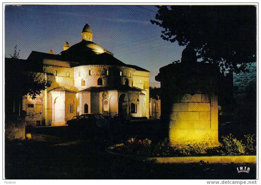 Carte Postale  46 - Souillac - L'église Abbatiale De Nuit - Souillac