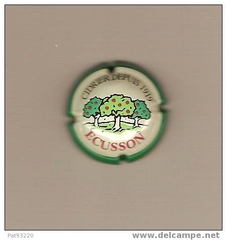 PETITE CAPSULE CIDRE ECUSSON / Cidrier Depuis 1919 / 3 Arbres Sur Fond Blanc Bord Vert /TBE - Other & Unclassified