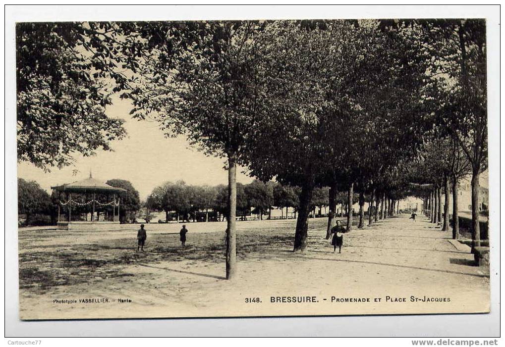 K3 - BRESSUIRE - Promenade Et Place Saint-Jacques - Bressuire