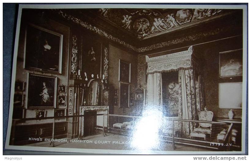 Royalties,England, Kings Bedroom, Hampton,vintage Postcard - Koninklijke Families