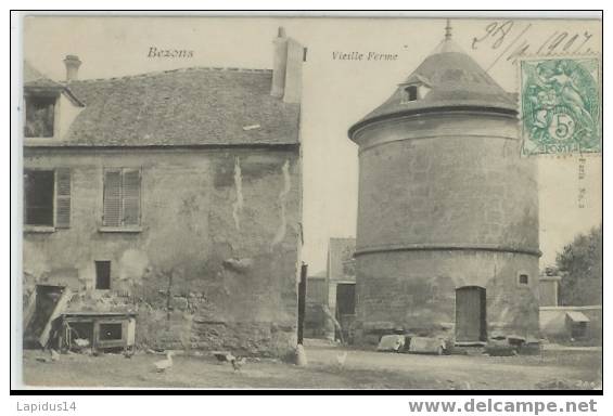 138 B / CPA   BEZONS  VIEILLE FERME - Bezons