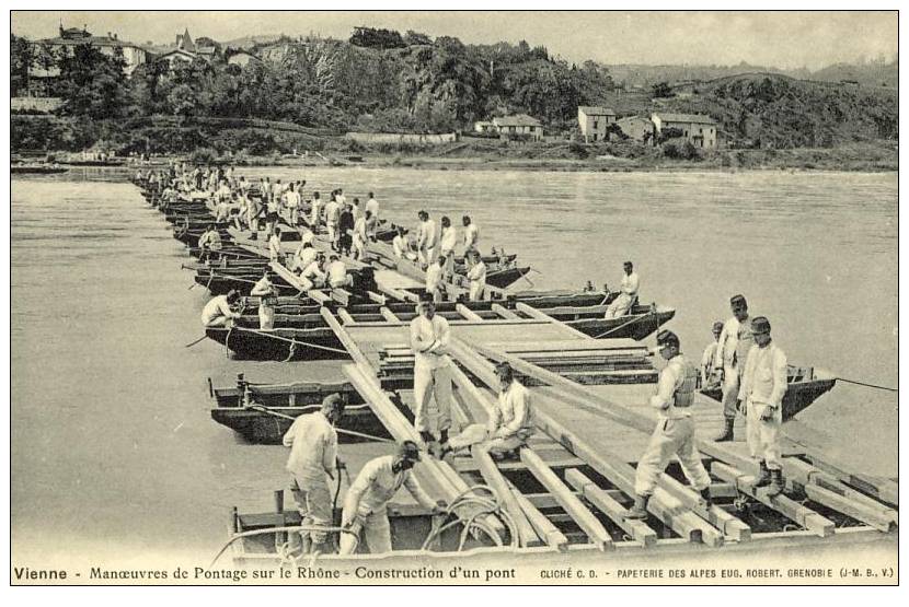 MILITARIA - MANOEUVRES - Pontage - Construction D'un PONT - Manovre