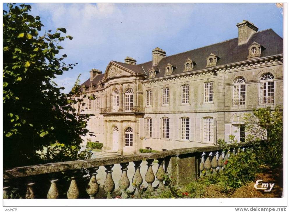 VALOGNES   -  N° 504  - L´Hôtel De BEAUMONT - Valognes