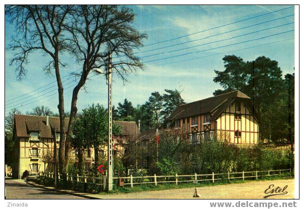 CARTE POSTALE DE POIGNY LA FORET - CENTRE CULTUREL ET DE DETENTE MARCEL JAMBENOIRE - Autres & Non Classés