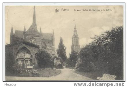 Veurne Le Parc L´Eglise Ste Walburge Et Le Beffrol - Veurne