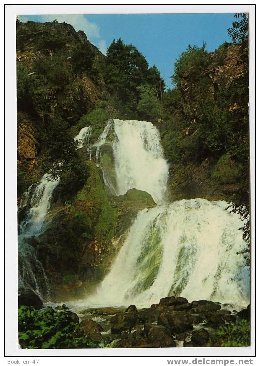 {32943} 38 Isère Bourg D' Oisans , Cascade De La Sarennes ; Circulée En 1977 - Bourg-d'Oisans