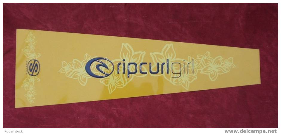 Plaque Métal "RIPCURL GIRL". - Tin Signs (after1960)