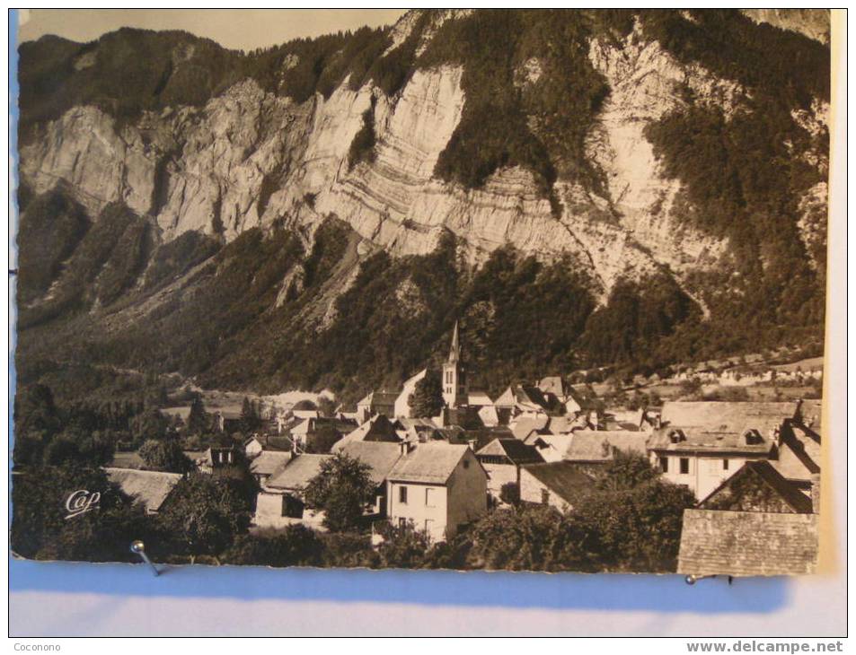 Bourg D´Oisans - Vue Sur La Ville Et Massif De Prégentil - Bourg-d'Oisans