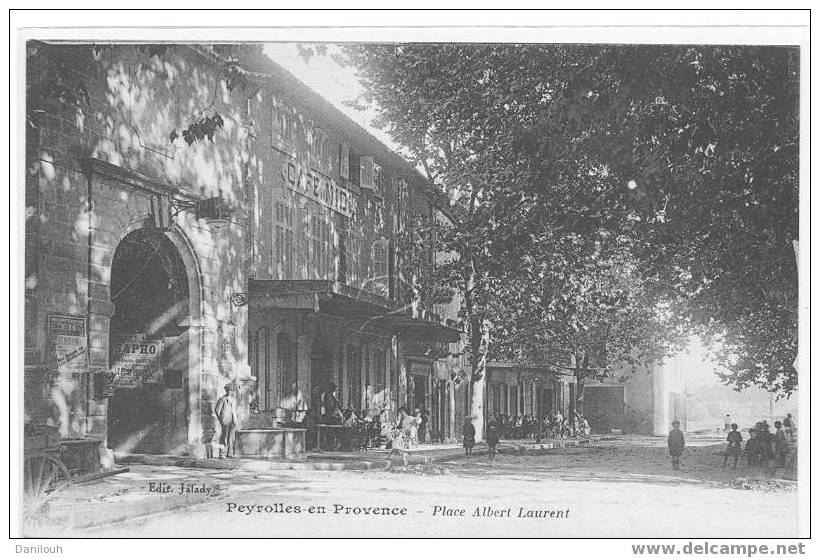 13 /fl/ PEYROLLES EN PROVENCE / PLACE ALBERT LAURENT / ANIMEE (terrasse De Café) - Peyrolles