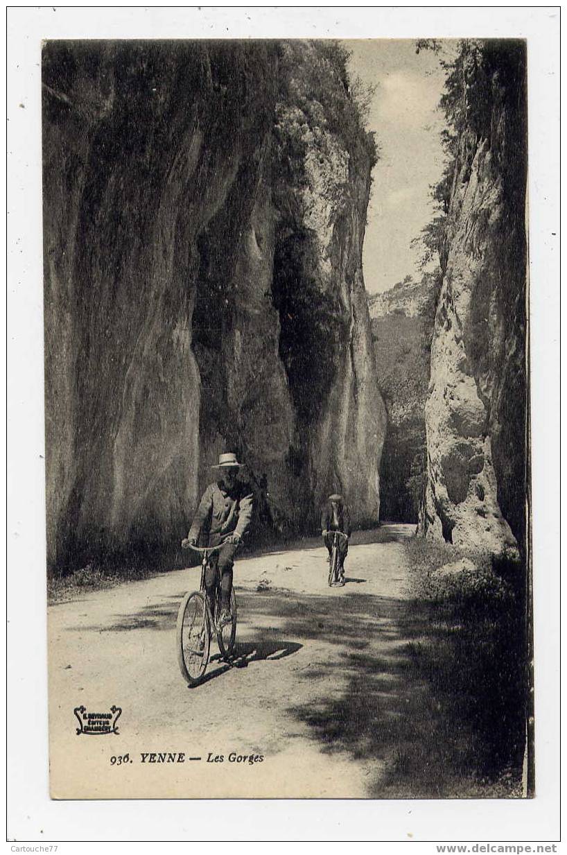 K4 - YENNE - Les Gorges (Belle Carte Animée Avec Cyclistes) - 1920 Manuscrit Au Verso - Yenne