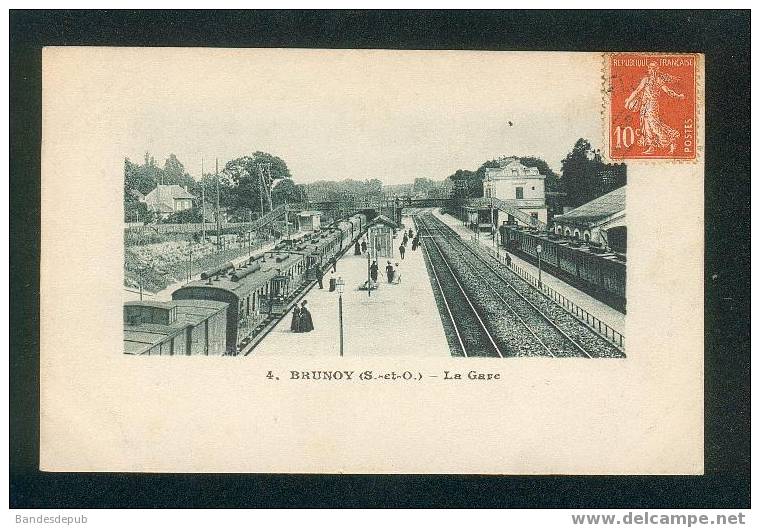 Brunoy - La Gare ( Vue Intérieure Animée Train  M. Mulard éditeur N°4) - Brunoy