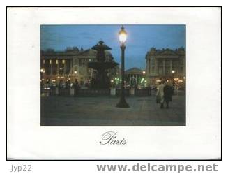 Jolie CP 75 Paris Crépuscule Place De La Concorde - Vue De Nuit - A Circulée - Parijs Bij Nacht