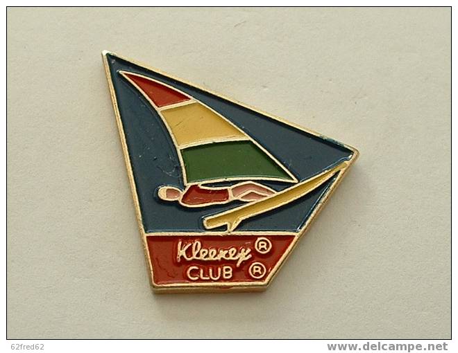 PLANCHE A VOILE - KLEENEX CLUB - Sailing, Yachting