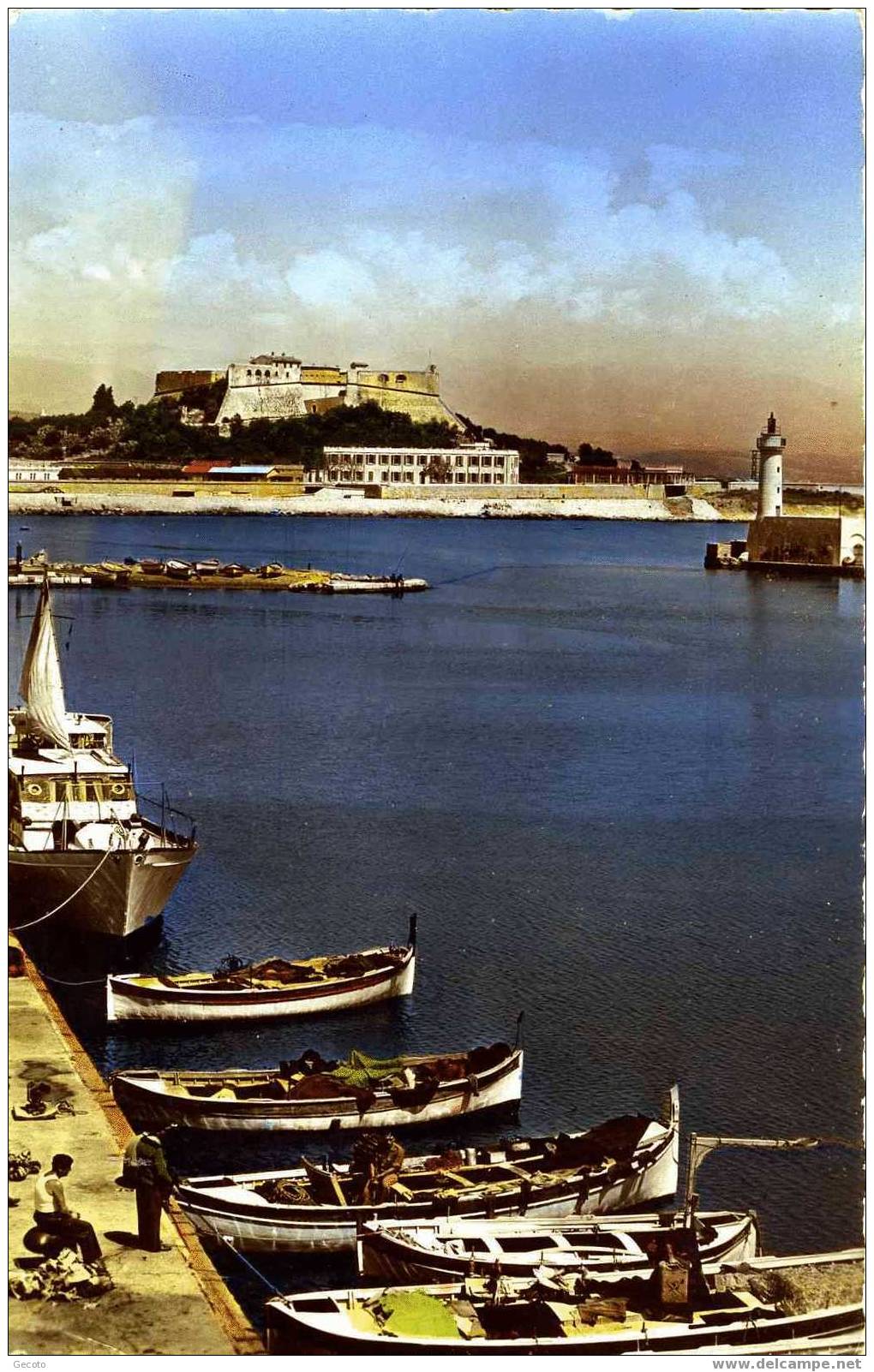 Le Fort Carré Et Le Port De Pêche - Antibes - Altstadt