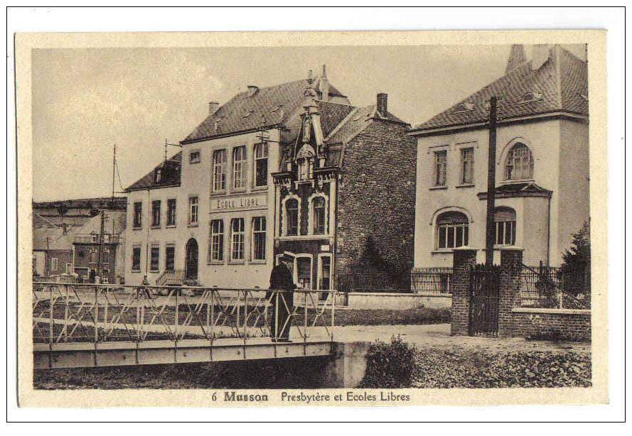 9733 - MUSSON - Presbytère Et Ecoles Libres (N°6) - Musson