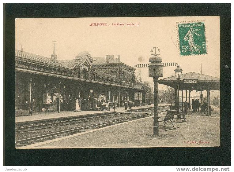 Aulnoye -  La Gare Intérieure ( Beau Plan Animé L.S. édit. Hautmont) - Aulnoye