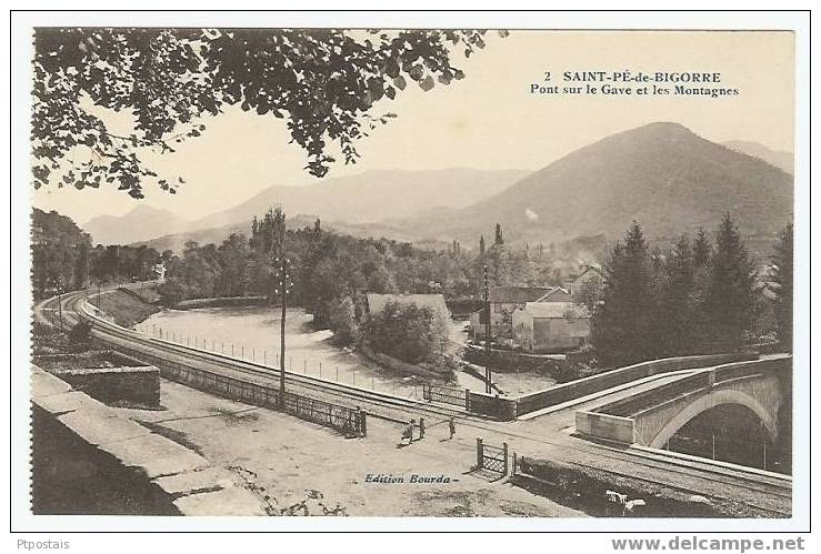 SAINT PE De BIGORRE (France) - Pont Sur Le Gave Et Les Montagnes - Saint Pe De Bigorre