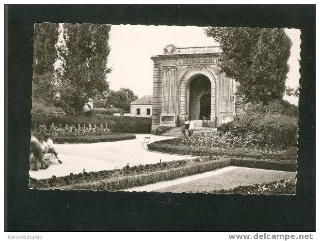 CPSM - Mantes - Le Musée Duhamel (Ed. A. P. 1014) - Mantes La Ville