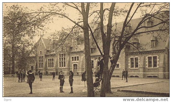 Maredsous Ecole Abbatiale   Cour De Recreation - Anhée