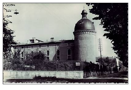 Hopital Et Vielle Tour - Trévoux