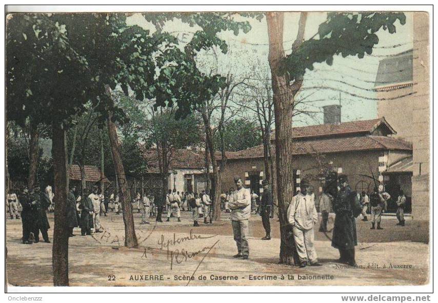 AUXERRE - SCENE DE CASERNE - ESCRIME A LA BAIONNETTE - Auxerre