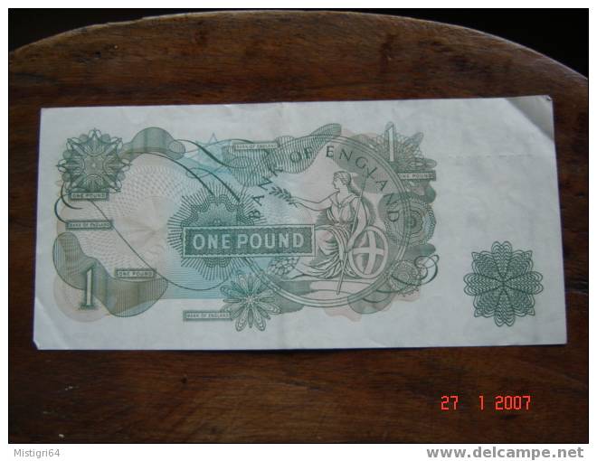 ONE POUND NON DATE (1966-1977)     N° 1 - 1 Pound