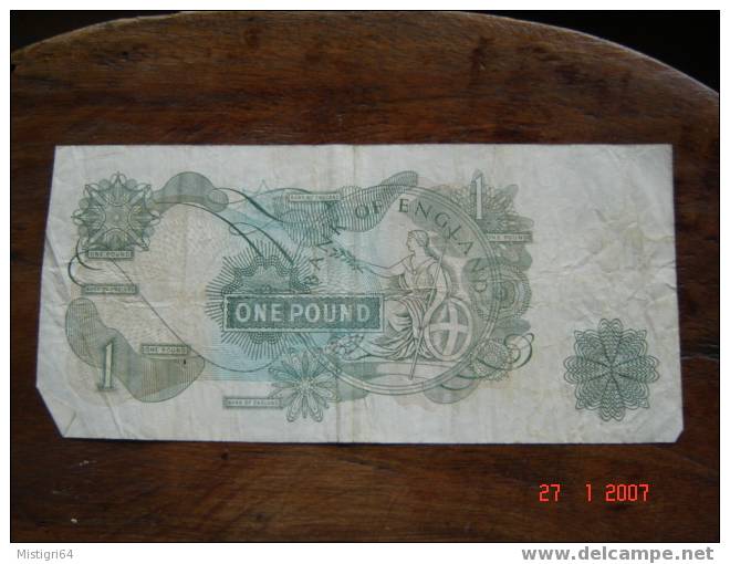 ONE POUND NON DATE (1966-1977)     N° 2 - 1 Pound