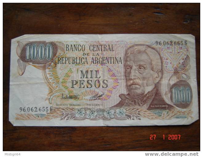 1000 PESOS BANCO CENTRAL DE LA REPUBLICA ARGENTINA - Argentina