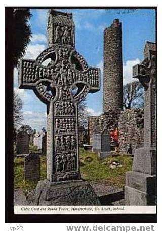 Jolie CP Ireland Irlande Croix Celtique & Tour Ronde Celtic Cross & Round Tower Monasterboice Louth - écrite - Louth