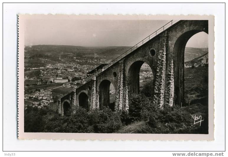 - FRANCE 65 . LOURDES . FUNICULAIRE DU PIC DU JER . LE VIADUC ET LA VILLE - Kabelbanen