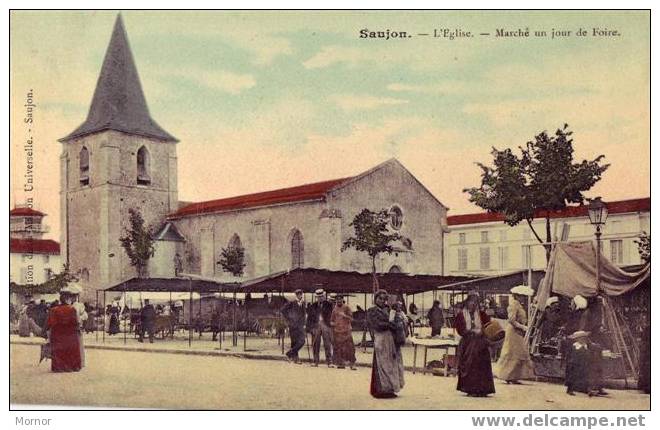 SAUJON  L'Eglise Marché Un Jour De Foire - Saujon