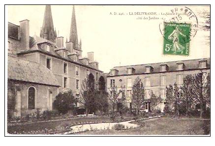 6595- LA DELIVRANDE, La Sainte Famille, Côté Jardins - La Delivrande