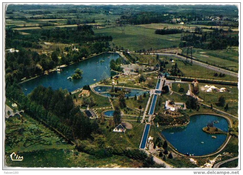 65 LANNEMEZAN - Vue Aérienne - Hôpital Avec Ses Terrains De Jeux - Lannemezan